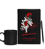 Sevgililer Gününe Özel Siyah Defter Kalem & Varil Kupa Hediye Seti 18