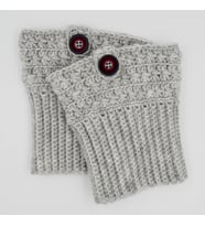 El Örgüsü Düğmeli Gri Bot Manşeti (Boot Cuffs)