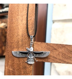 Oniks ve Markazit Taşlı Orta Boy Unisex Ahura Mazda Gümüş Kolye