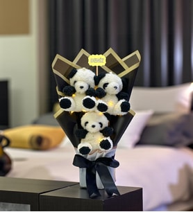 Kişiye Özel Led Işıklı Panda Peluş Ayıcık Buketi Panda Yastık Peluş Buket Premium (Siyah Beyaz)