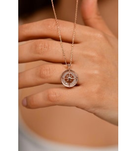 Zirkon Taşlı Rose Pusula Gümüş Kolye