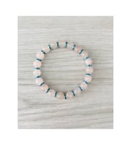 MK TASARIM GERÇEK PEMBE KUVARS BİLEKLİK MKT011 (Çok Renkli)