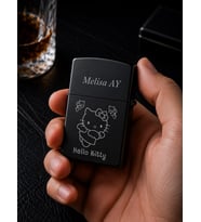 Kişiye Özel Hello Kitty Temalı Metal Benzinli Çakmak Özel Premium Hediye Dolu Gönderim