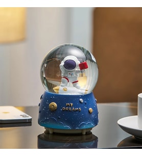Bayraklı Astronot Temalı Büyük Boy Püskürtmeli Müzikli Işıklı Kar Küresi (Sarı)