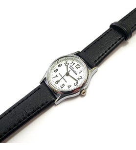 Marlas Retro Kadın Saati, Vintage Tasarım, Klasik, Gümüş Kasa Rengi, Minimal Tasarım, Siyah Kayış Kordon, Beyaz Kadran