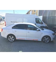 skoda rapid yan marşpiyel takımı  - PLASTİK