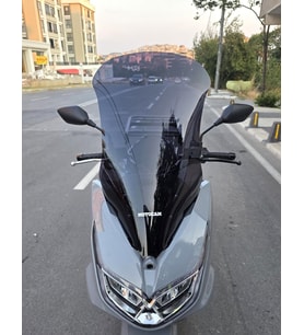 MOTOCAM Motolüx MCX 125 Ön Cam 2024-2026 Model 68cm Siyah Renkli 4mm