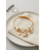 Balık Charmlı Beyaz Renk Gold Bileklik 5886