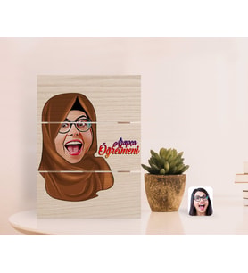 BK Gift Kişiye Özel Kadın Arapça Öğretmeni Karikatürlü Otantik Masaüstü Ahşap Palet Çerçeve-1 (Beyaz)