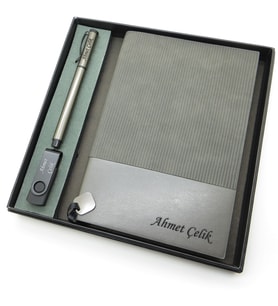 Signator® Codex  N148 Kişiye Özel Defterli Set - İsme Özel Gri Kalem + İsme Özel Gri Defter + İsme Özel 32 GB Usb Bellek İsme Özel Kutusunda Hediyelik Set (Karışık)