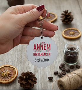 Kişiye Özel Anneye Hediye Anahtarlık Anneler Günü Hediyesi (Bej)