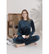 Bisiklet Yaka Bilek Lastikli/Manşetli Kadife Kışlık Uzun Kol Pijama Takımı