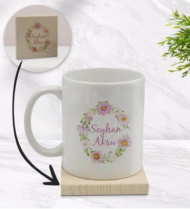 BK Gift Kişiye Özel Çiçek Tasarımlı Beyaz Kupa Bardak ve Ahşap Bardak Altlığı Hediye Seti - Model 4