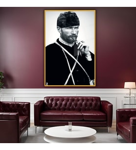 Metal Çerçeveli Temperli Cam Tablo Siyah Beyaz Kalpaklı Atatürk (Gold)
