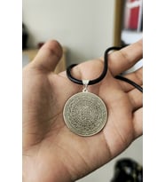 925 Ayar Gümüş Deri Kordonlu Cennetül Esma Kolye