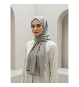 Zebra Desenli Jakarlı Eşarp – Yumuşak Dokulu, Kaymaz, Günlük ve Şık Tesettür Eşarp 100 x 100 cm