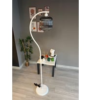 Beyaz Gövde Füme Cam Lambader Modern Dekoratif Metal Oturma Odası Çalışma Odası Zemin Lambası