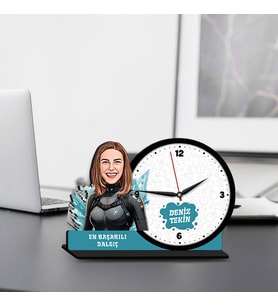 Kadın Dalgıca Hediye Karikatürlü MDF Masa Saati