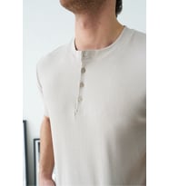 Premium Henley Yaka Beyaz T-Shirt - Rib Dokulu Modern Fit