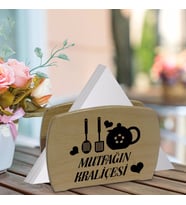 BK Gift Mutfağın Kraliçesi Tasarımlı Lüks Ahşap Peçetelik-1