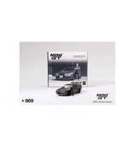 Mini GT 869 Nissan Skyline GT-R (R32) Gunmetal W/ Matsuda Figure Tsugio Matsuda Collection 1/64 Model Araba