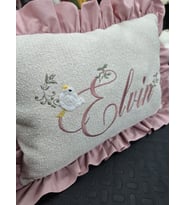 BEBEK YASTIĞI NAKIŞLI KİŞİYE ÖZEL (Ekru)