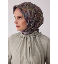 Belli Etnik Desenli %100 Twill İpek Eşarp 4404D