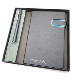 Signator® Codex  N291 Kişiye Özel Defterli Set - İsme Özel Siyah Kalem + İsme Özel Siyah Defter  İsme Özel Kutusunda Hediyelik Set (Karışık)