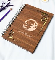 Kişiye Özel Balıkçı Desenli Ahşap Kapaklı Defter - Ajanda - İsme Özel - A5 60 Yaprak (120 SAYFA) Hediyelik (Gold)