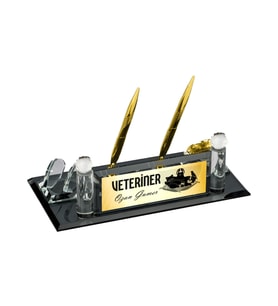 Kişiye Özel Veteriner Tasarımlı Kristal Masa İsimliği Saatli Çift Kalem (Altın)