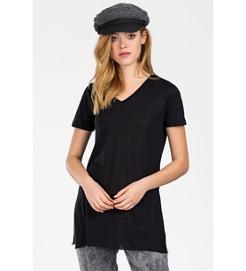 9041038 V Yaka Yanı Yırtmaçlı Kısa Kol T.Shirt SIYAH (Siyah)