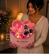 Ledli Kişiye Özel Fotoğraflı Pembe Peluş Ayıcık Buketi Kalp Zarf Buketi