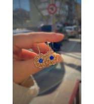 Gümüş telkari model lacivert taşlı anne küpesi (Sarı)
