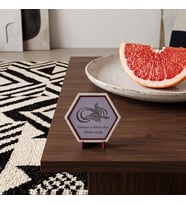 Modern Tasarım Besmele Yazılı Dekoratif Masaüstü Süsü, Ofis ve Çalışma Alanları İçin Estetik Bir Seçenek 10x10 cm, Mor