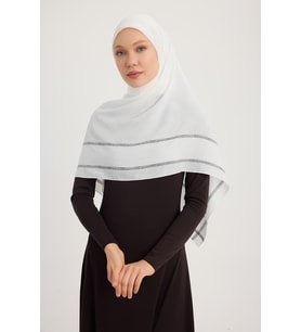 Wafa A1221 Jakarlı Pano Eşarp Hacc Umre Örtüsü 110x110cm - Beyaz