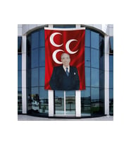 Alparslan Türkeş ve 3 Hilal Kırmızı Sancak Bayrağı 140gr Premium Raşel Kumaş 400x600cm