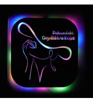 Lucenda Led Işıklı Kişiselleştirilebilir Kadın Temalı Tablo Mila Dekoratif Gece Lambası (Çok Renkli)