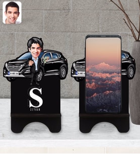 BK Gift Kişiye Özel Plakalı Erkek Hyundai Tucson Karikatürlü Ahşap Biblo Telefon Standı-2