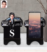 BK Gift Kişiye Özel Plakalı Erkek Hyundai Tucson Karikatürlü Ahşap Biblo Telefon Standı-2