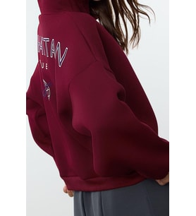 Tarz Relaxed Kapüşonlu Düşük Kol Crop Sırt Baskı Detaylı Kalın İçi Polarlı Örme Sweatshirt