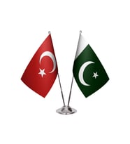 Pakistan İkili Masa Bayrağı