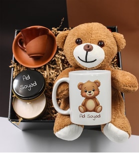 Kişiye Özel Kupa Bardak & Peluş Ayıcık & Metal Kutulu Mum & Toprak Fincan Hediye Seti