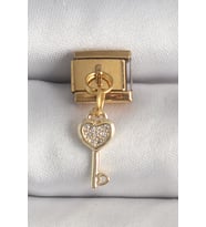 316L Çelik Gold Renk Sallantı Zirkon Taşlı Kalpli Anahtar Model Nomination Charm - HPSBYI9939-1