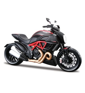 Ducati Diavel Carbon Model Kit Motosiklet 1/12 39196