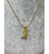 ÇELİK GOLD RENGİ ÇİZME ŞEKLİNDE KOLYE