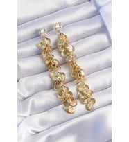 Pirinç Gold Renk Zirkon Taşlı Minimal Deniz Kabuklu Sallantılı Küpe