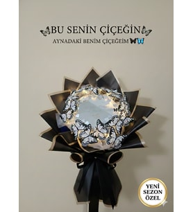 Led Işıklı Aynalı Siyah Beyaz Kelebek Buketi 'Bu Senin Çiçeğin Aynadaki Benim Ayna Buket' Siyah-Beyaz Led Işıklı- Sevgililer Günü-Anneler Günü-Kadınlar Günü (Beyaz-Siyah)