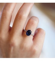 Safir Taşlı Elips Lotus Çiçeği Gümüş Yüzük