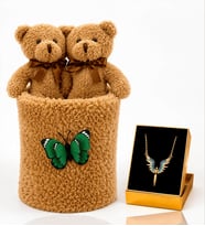 Peluş Saksıda Peluş Ayıcık Buketi ve Mikail Meleği Kolye Kadına Sevgiliye Arkadaşa Hediye Seti
