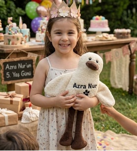 Kişiye Özel İsimli Peluş Oyuncak Ördek Doğum Günü Hediyesi Kız Erkek Çocuğa Kuzene Hediye Yeni Doğan Bebek Hediyesi (Bej)